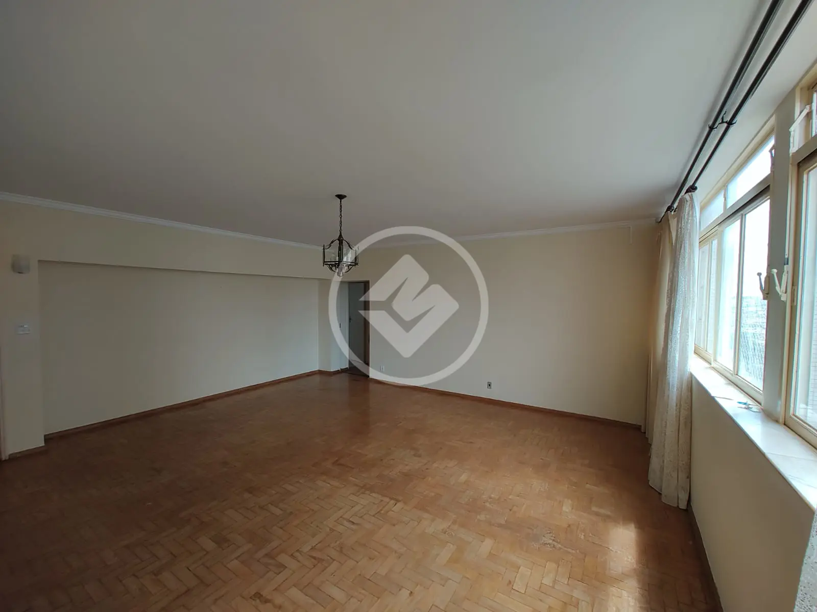 APARTAMENTO NO CENTRO