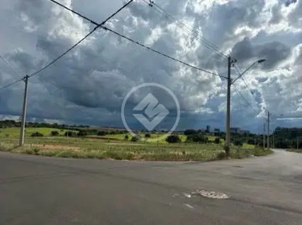 TERRENO EM COMPLEXO AQUÁTICO