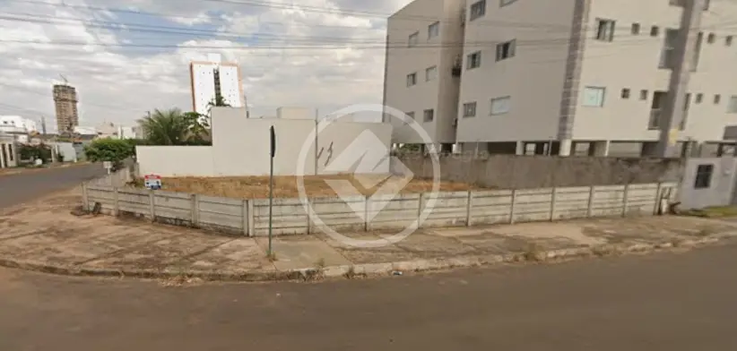 TERRENO DE ESQUINA GRANVILLE