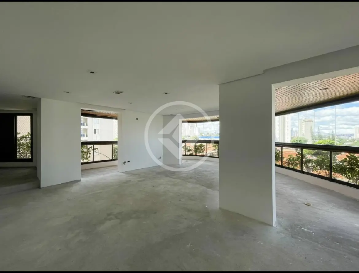 Apartamento pronto para morar, à Venda com 276m² e 3 Quartos, sendo 2 Suítes, 3 Vagas, no Campo Belo