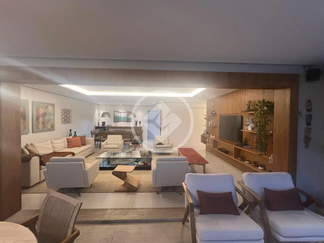 APARTAMENTO 225 M² | 4 DORMITÓRIO SENDO 3 SUÍTE, 3 VAGAS | VILA NOVA CONCEIÇÃO | VENDA