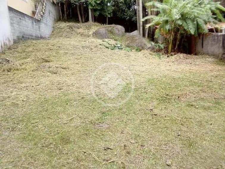 Vende-se terreno PLANO EM CONDOMÍNIO FECHADO NA GRANJA VIANA - COTIA