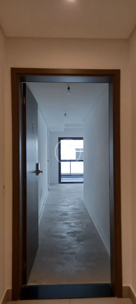 Vendo Apartamento Duplex ( contrapiso ) com 158m no Itaim Bibi com Varanda Gourmet, 2 Vagas, Depósito, 2 Dormitórios, 2 Suítes, Lavabo, Ar-Condicionado, Fechadura Eletrônica.