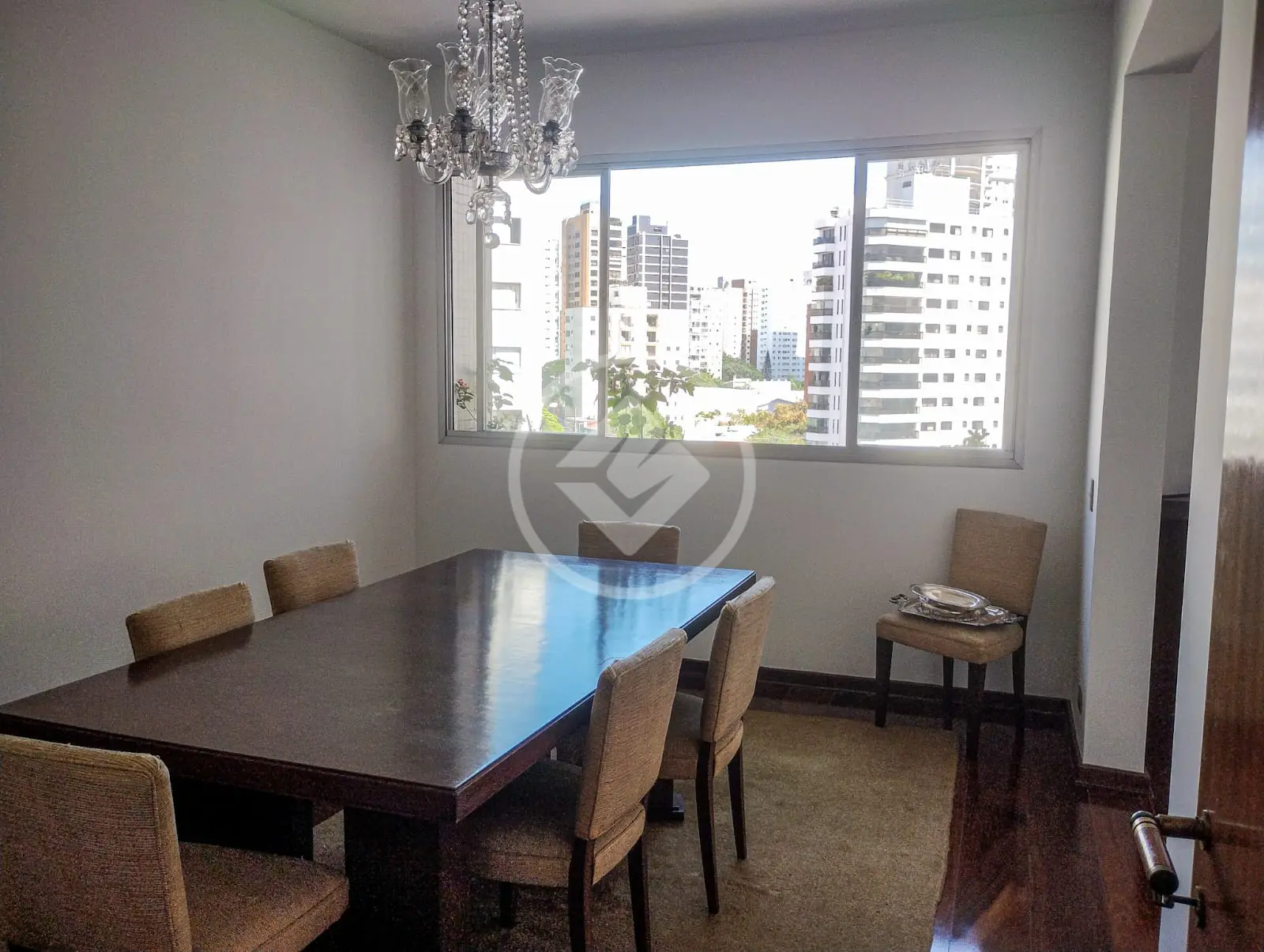 Vendo apartamento 4 dormitórios em Moema
