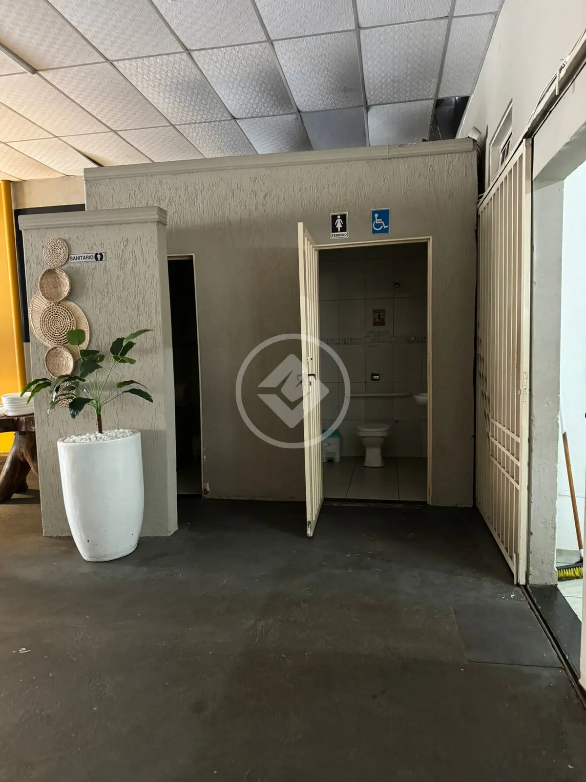 Casa Comercial 1 quarto no Chácaras Tubalina e Quartel, Uberlândia — foto 3 de 6