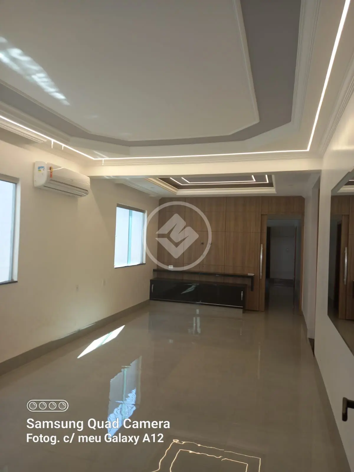 Casa à Venda com 3 Quartos, sendo 2 Suítes - 140m² - Jardim das Palmeiras - Uberlândia/MG
