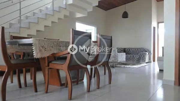Casa 4 quartos no Jardim Karaíba, Uberlândia — foto 5 de 6