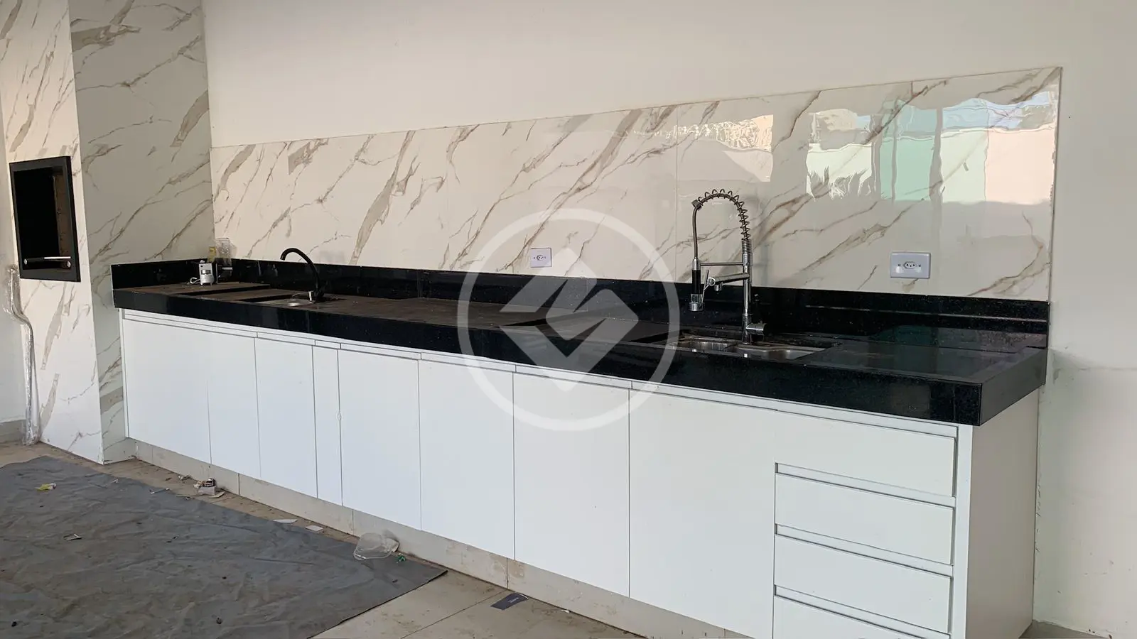 Casa à Venda com 5 Quartos, sendo 3 Suítes - 238m² - Vigilato Pereira -  Uberlândia/MG