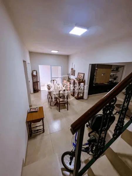 Sobrado 4 quartos no CENTRO, Uberlândia — foto 2 de 6