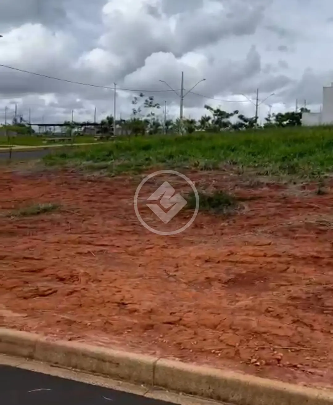 Terreno Condomínio no Loteamento Portal do Vale II, Uberlândia — foto 2 de 2