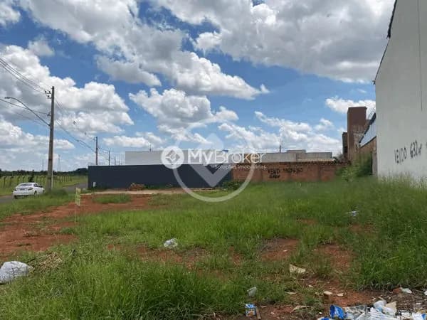 Terreno Novo Mundo, Uberlândia - MG — foto 1