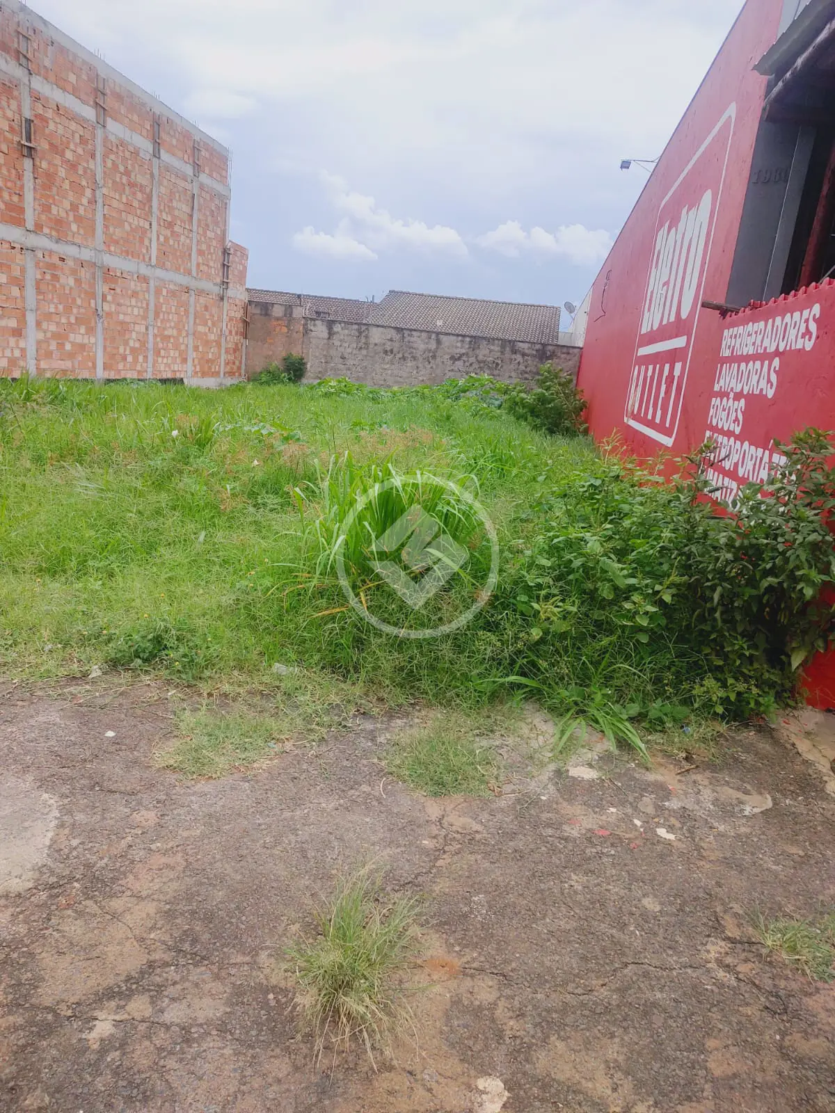 Terreno Granada, Uberlândia - MG — foto 1