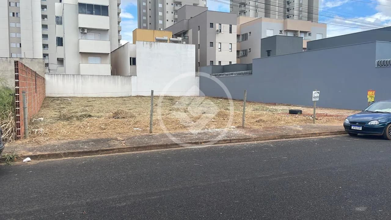 Terreno Novo Mundo, Uberlândia - MG — foto 1