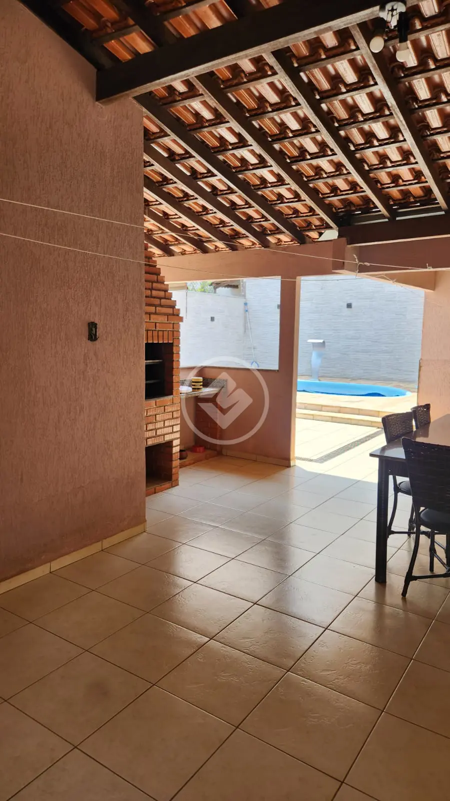 Casa à Venda com 4 Quartos, sendo 2 Suítes - 210 m² - Santa Rosa - Uberlândia/MG