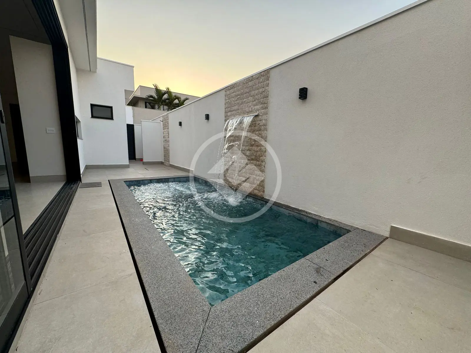 Casa Condomínio 3 quartos no Jardim Espanha, Uberlândia — foto 4 de 6