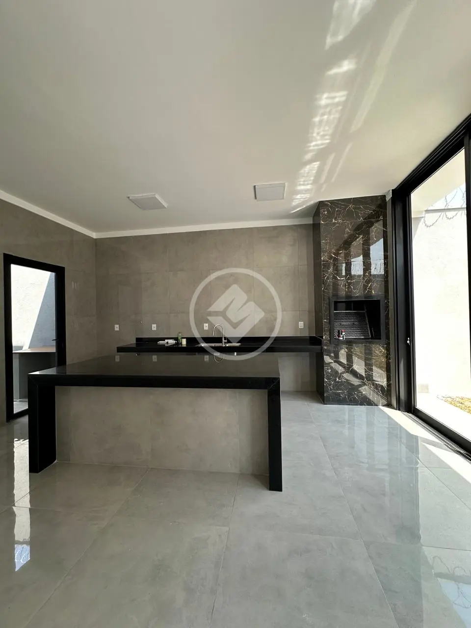Casa à Venda com 3 Quartos, sendo 3 Suítes - 150m² - Aclimação - Uberlândia/MG