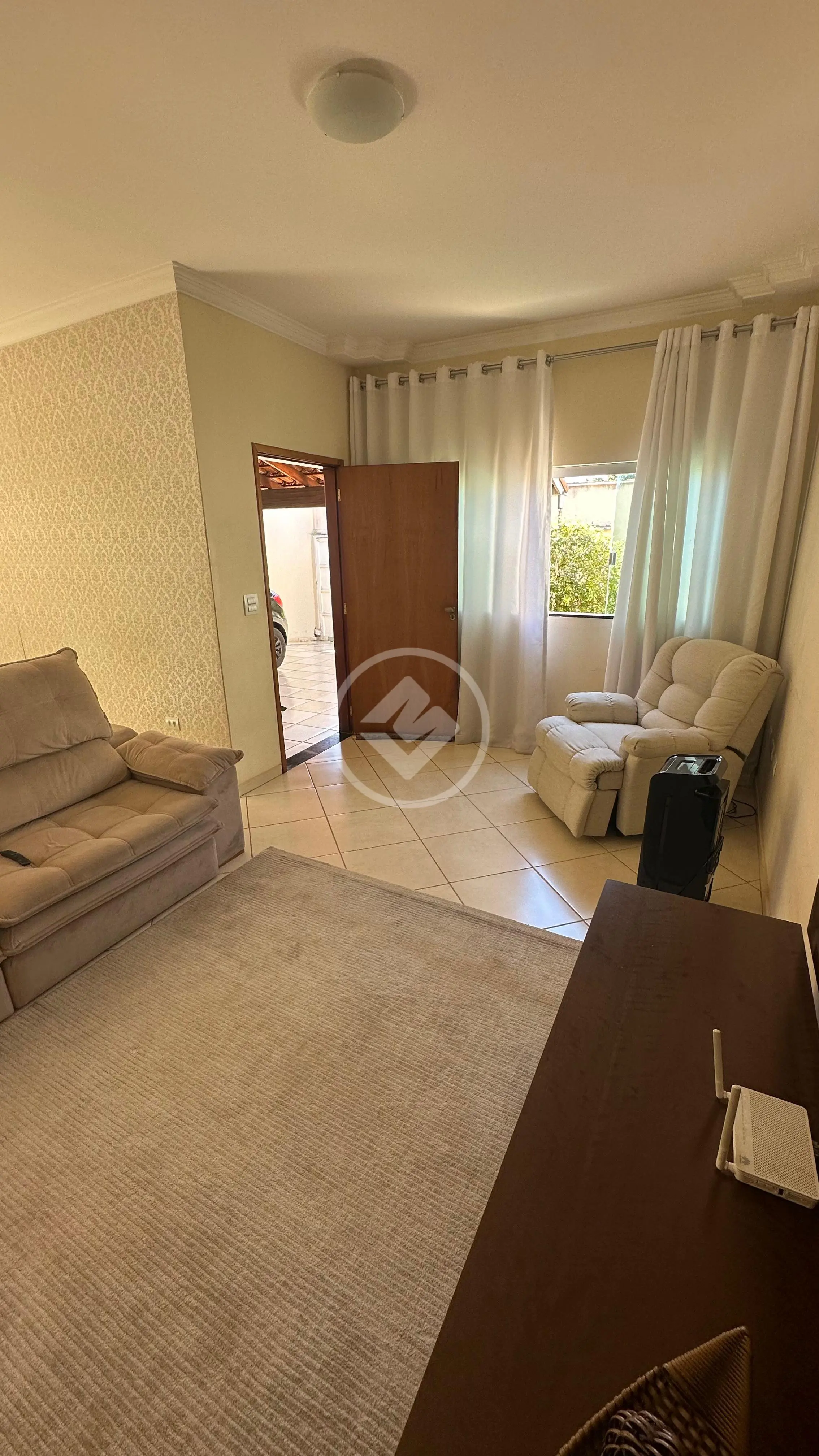 Casa à Venda com 3 Quartos, sendo 1 Suíte - 165 m² - Jardim Patrícia - Uberlândia/MG