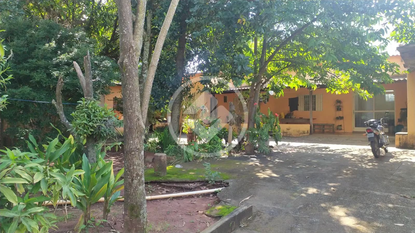 Chácara à Venda - 1000 m² - Morada Nova - Uberlândia - MG