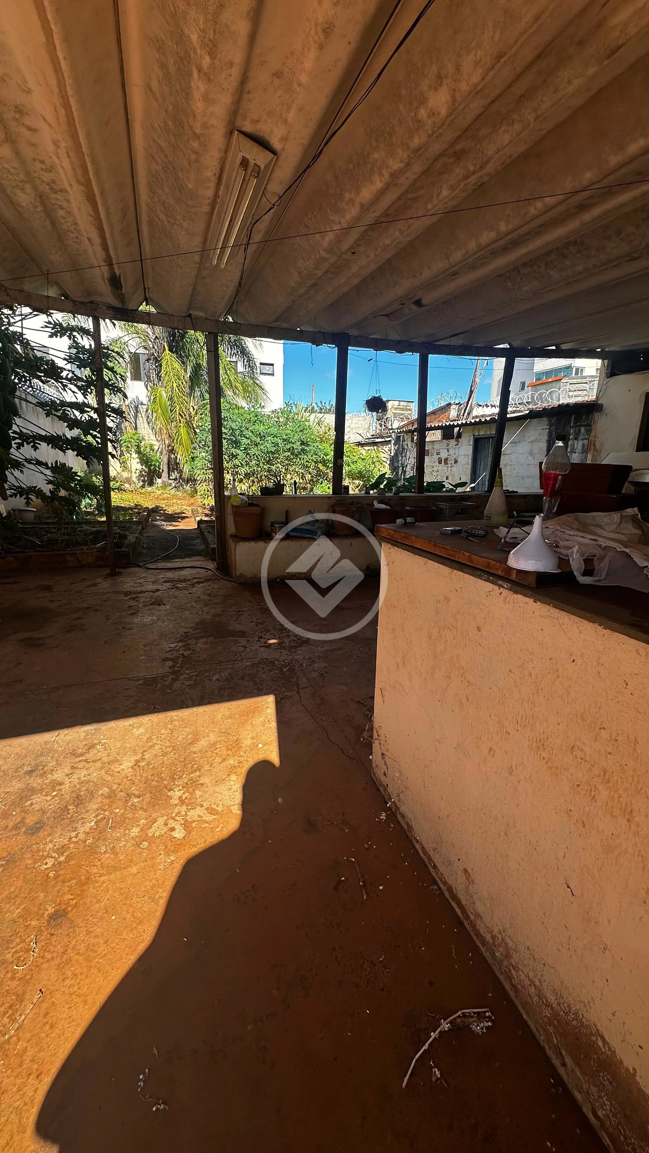 Terreno à Venda - 240m² - Saraiva - Uberlândia/MG