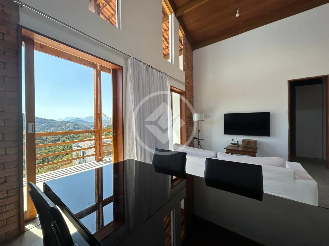 Casa Linear com 2 quartos e 138m2 à venda por R$790.000,00 - Barra do Imbuí -Teresópolis RJ