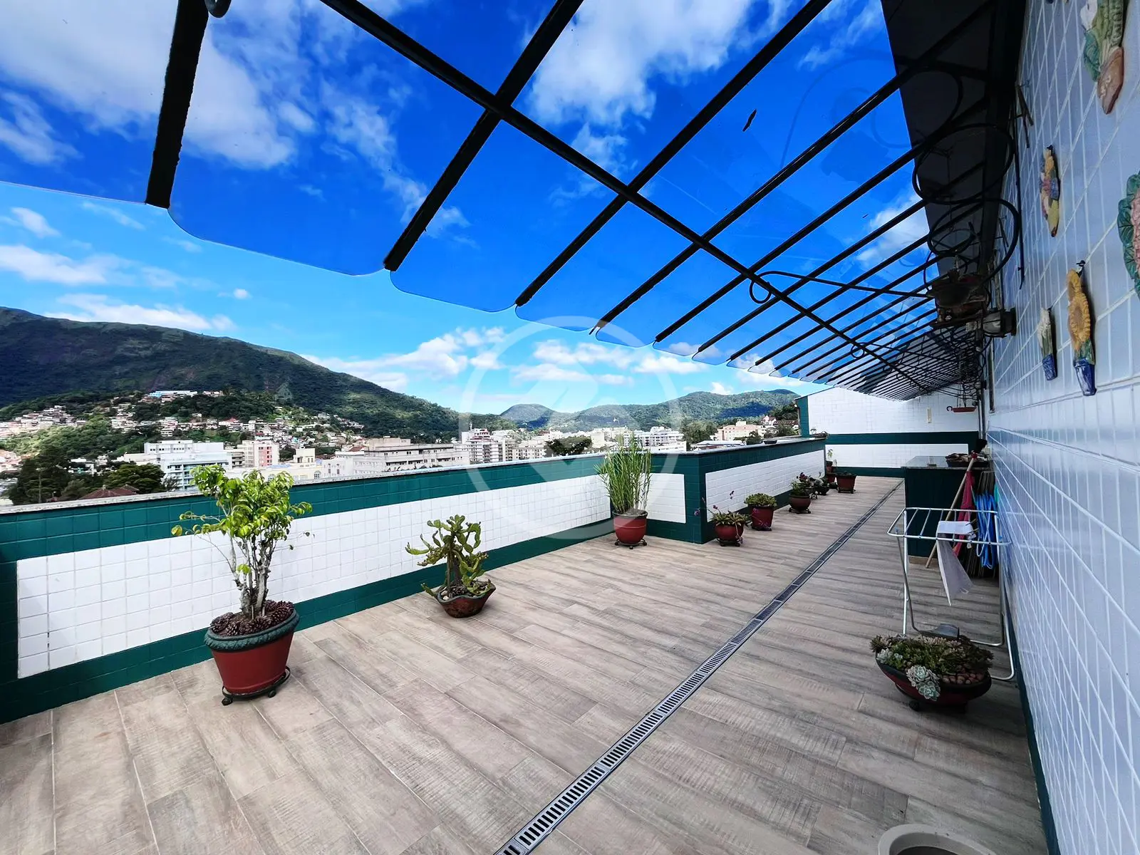 Cobertura no Bairro Alto com Vista Incrivel - 2 Quartos - 169m2