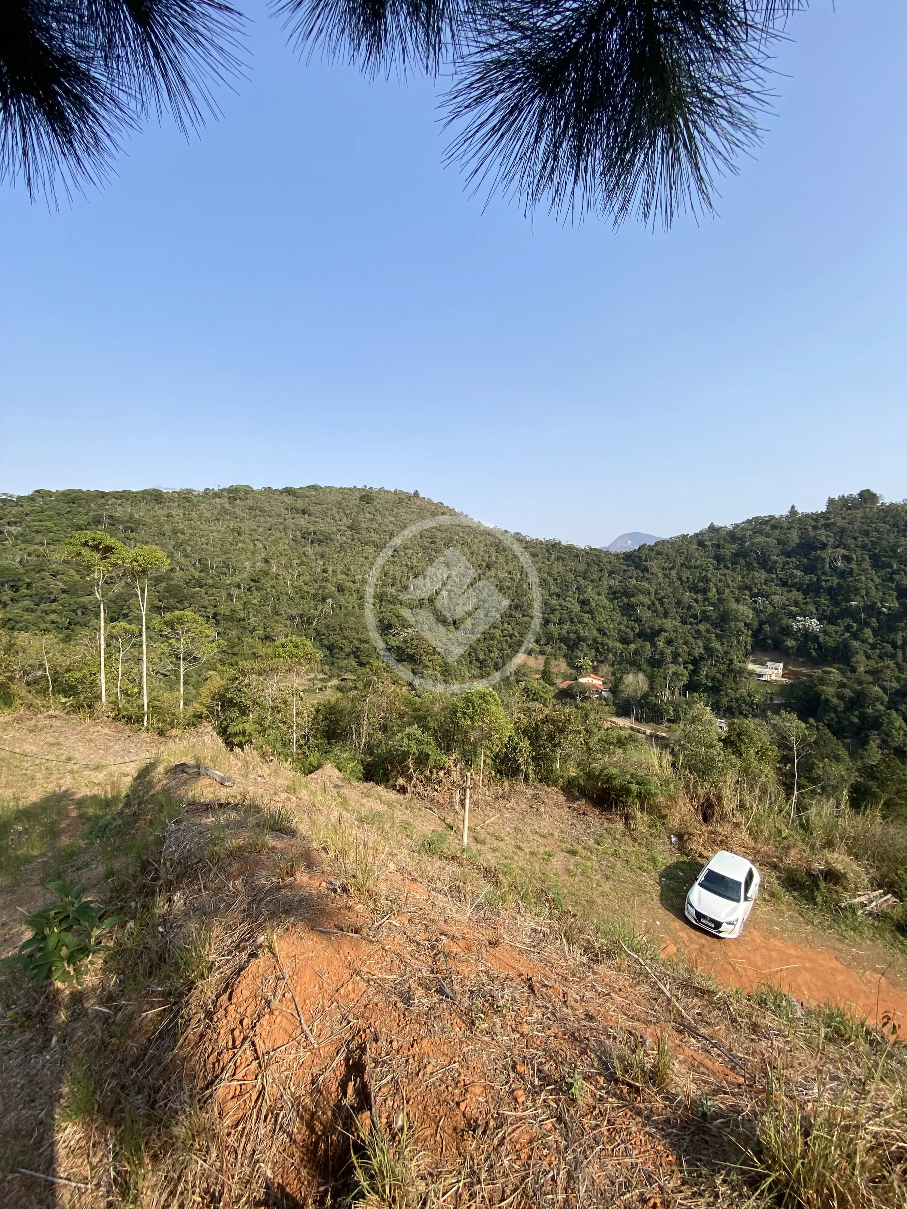 Terreno com vista eterna por 150.000 mil em Albuquerque, Teresópolis- Rio de Janeiro.