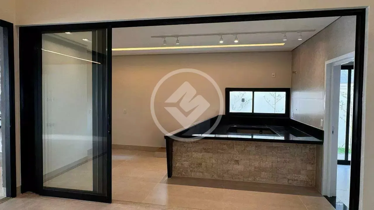 Casa Condomínio 3 quartos no GRANJA MARILEUSA, Uberlândia — foto 3 de 6