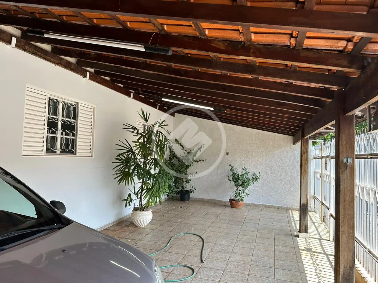 Casa à venda com 2 quartos, sendo 1 suíte – 146 m²- Pres. Roosevelt - Uberlândia/MG