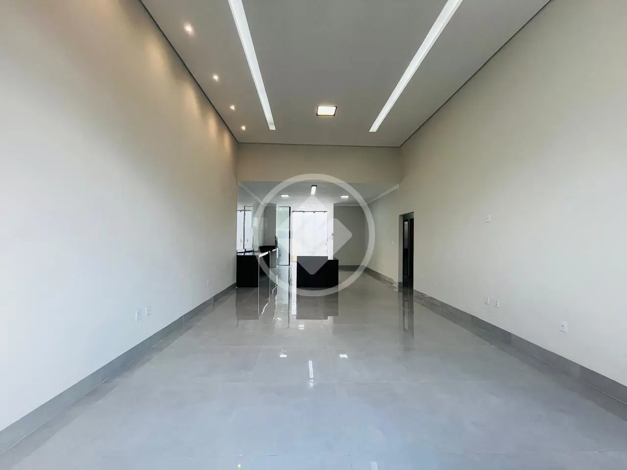 Casa à venda com 3 quartos, sendo 1 suíte – 141 m²- Granada  - Uberlândia/MG
