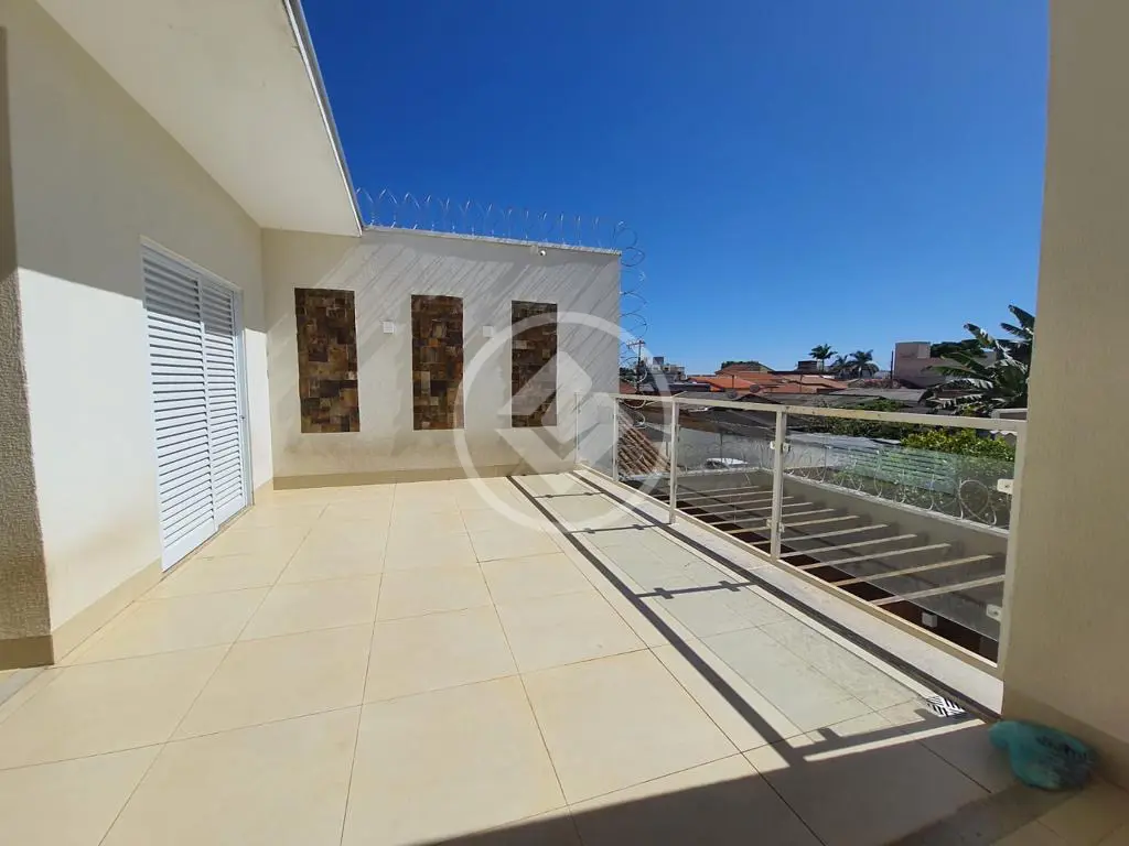 Sobrado 4 quartos no Segismundo Pereira, Uberlândia — foto 6 de 6