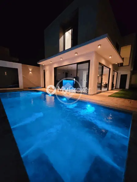 Sobrado Grand Ville, Uberlândia - MG — foto 1