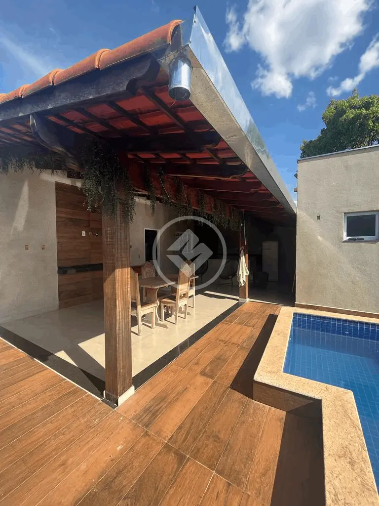 Casa Chácaras Tubalina e Quartel, Uberlândia - MG — foto 1