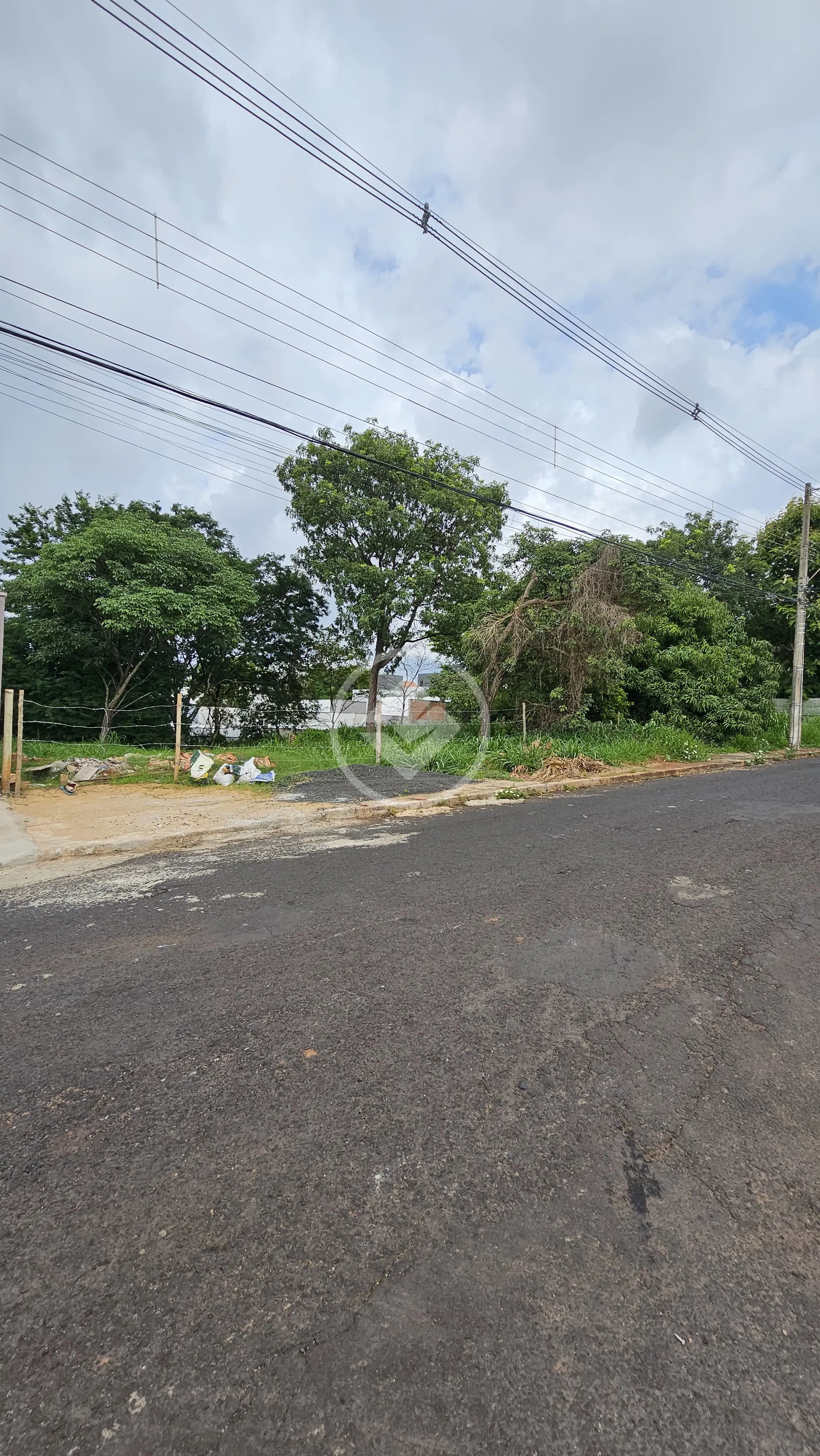 Terreno Cidade Jardim, Uberlândia - MG — foto 1