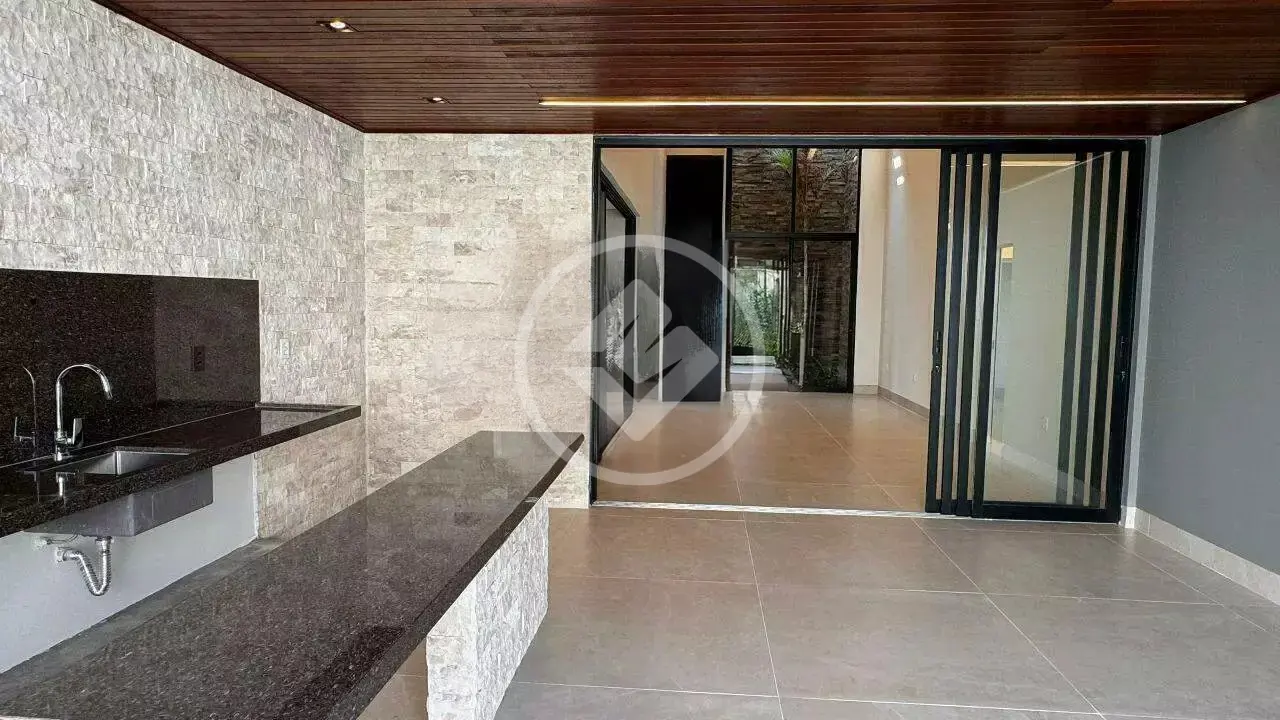 Casa Condomínio 3 quartos no GRANJA MARILEUSA, Uberlândia — foto 5 de 6