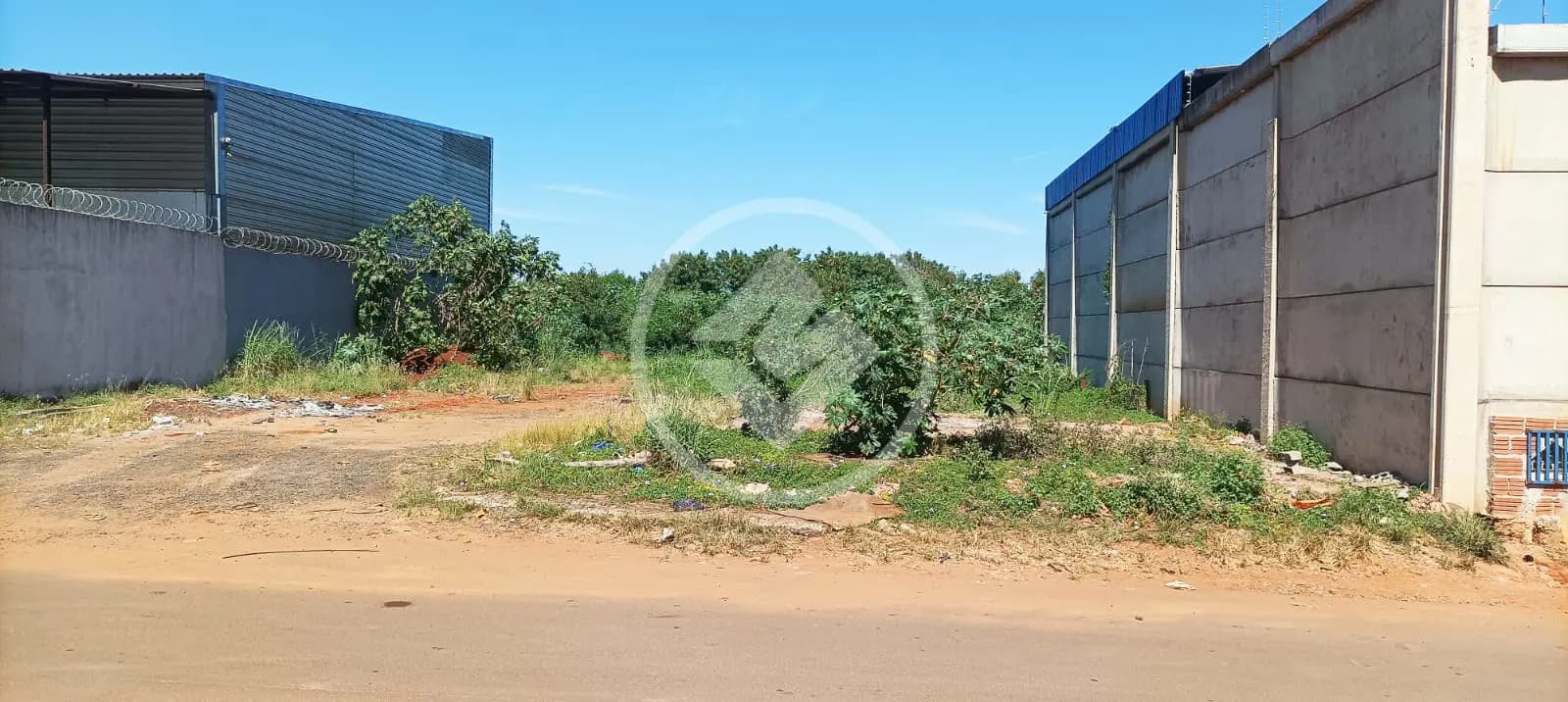 Terreno à venda - 600m² - NOSSA SENHORA DAS GRAÇAS- Uberlândia/MG
