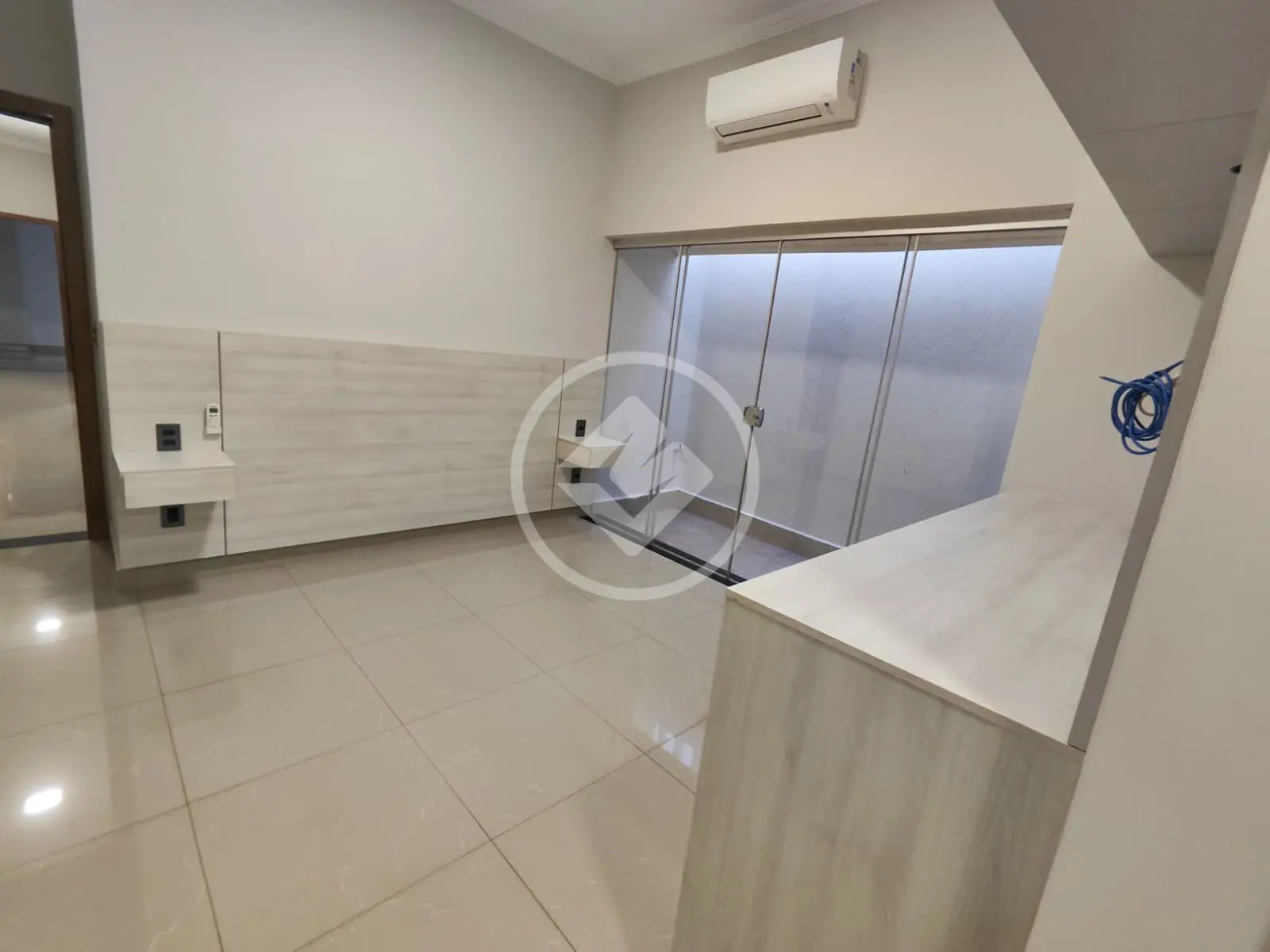 Casa Condomínio 3 quartos no JARDIM HOLANDA, Uberlândia — foto 5 de 6