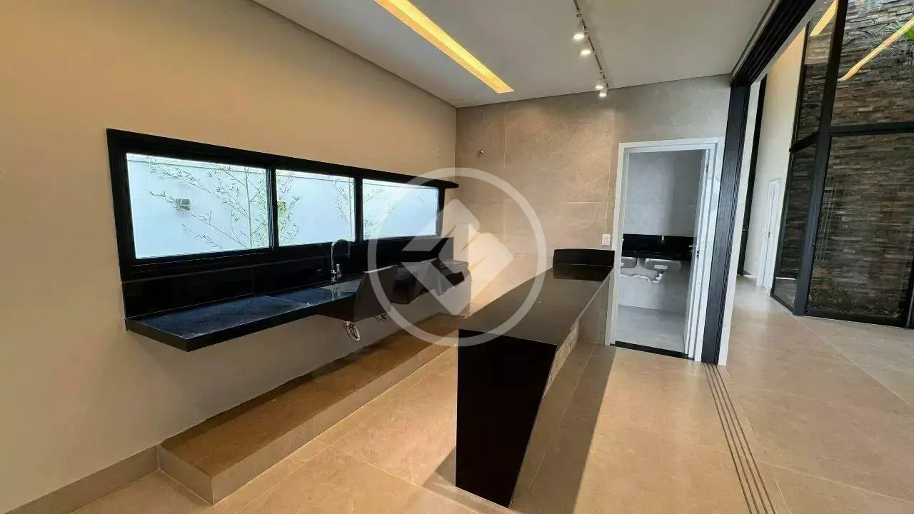 Casa Condomínio 3 quartos no GRANJA MARILEUSA, Uberlândia — foto 4 de 6
