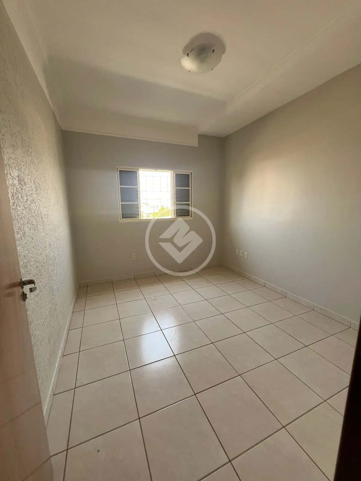Sobrado 3 quartos no Presidente Roosevelt, Uberlândia — foto 3 de 6