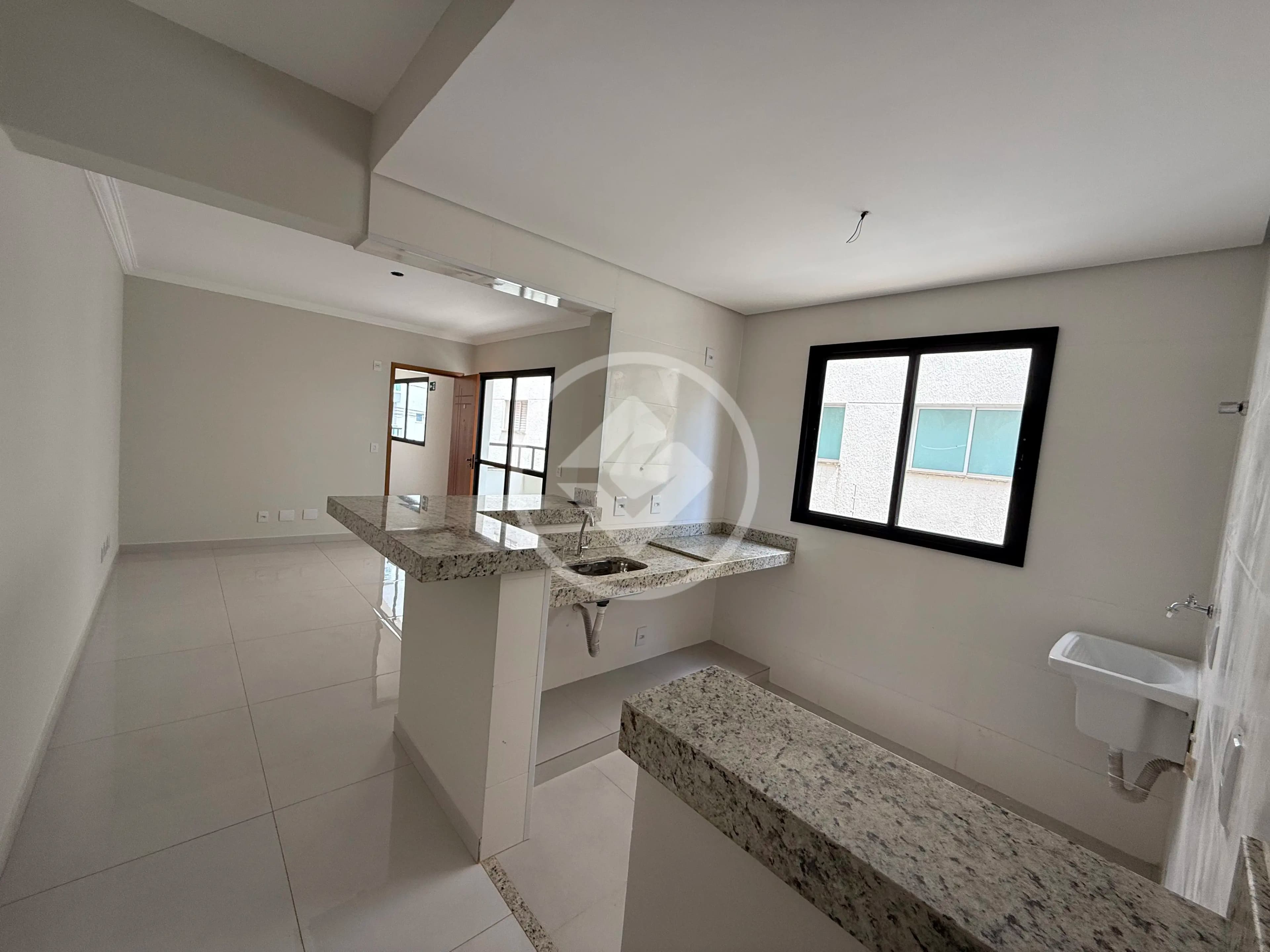 Apartamento à venda com 2 quartos, sendo 1 suíte-  62,46m² - Copacabana - Uberlândia/MG