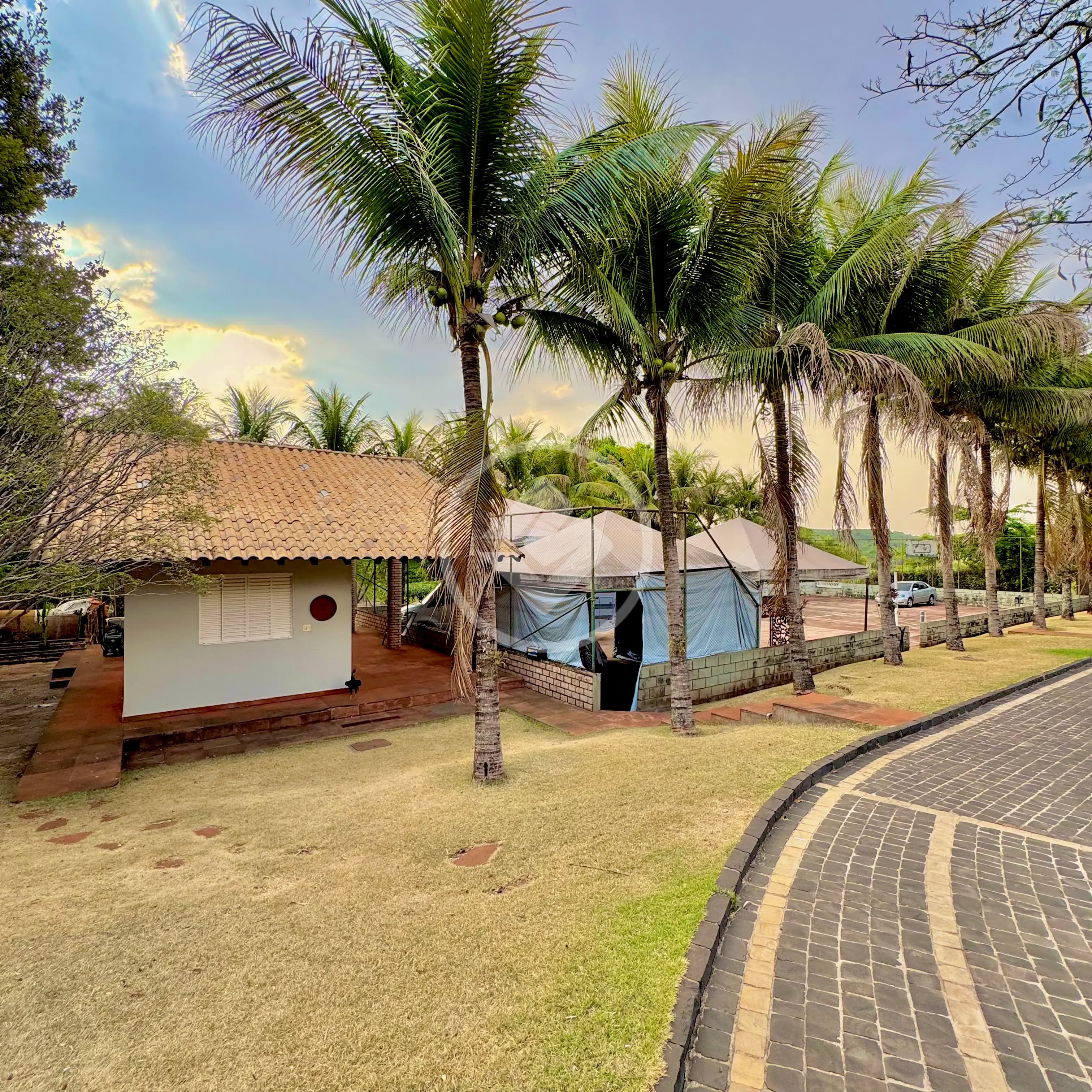 Sobrado Em Condomínio 5 quartos no Morada do Sol, Uberlândia — foto 4 de 6