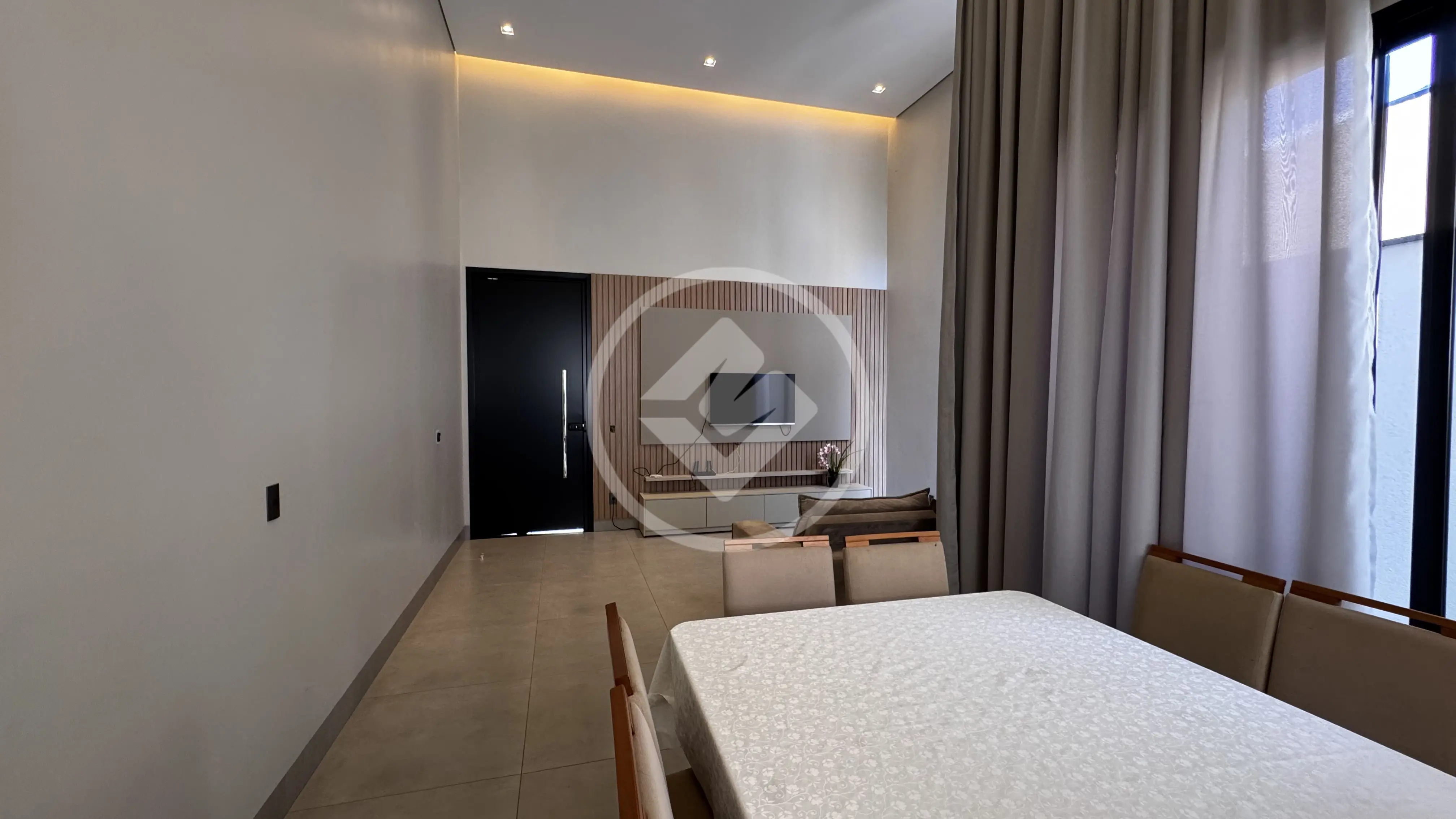 Casa Condomínio 3 quartos no JARDIM HOLANDA, Uberlândia — foto 2 de 6