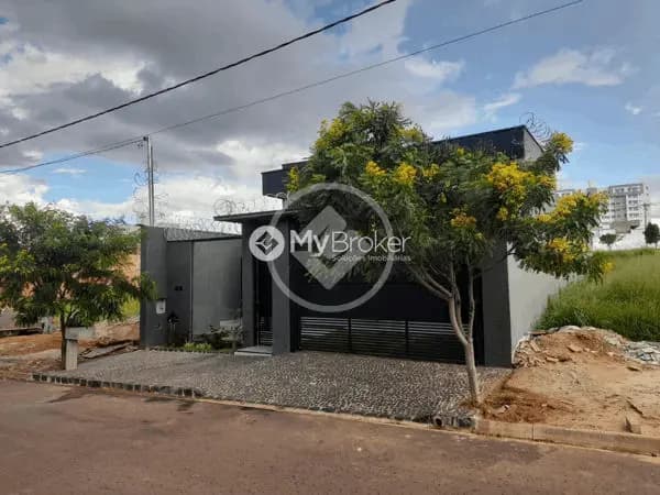 Casa à venda com 3 quartos, sendo 1 suíte – 150²- Portal do Vale - Uberlândia/MG