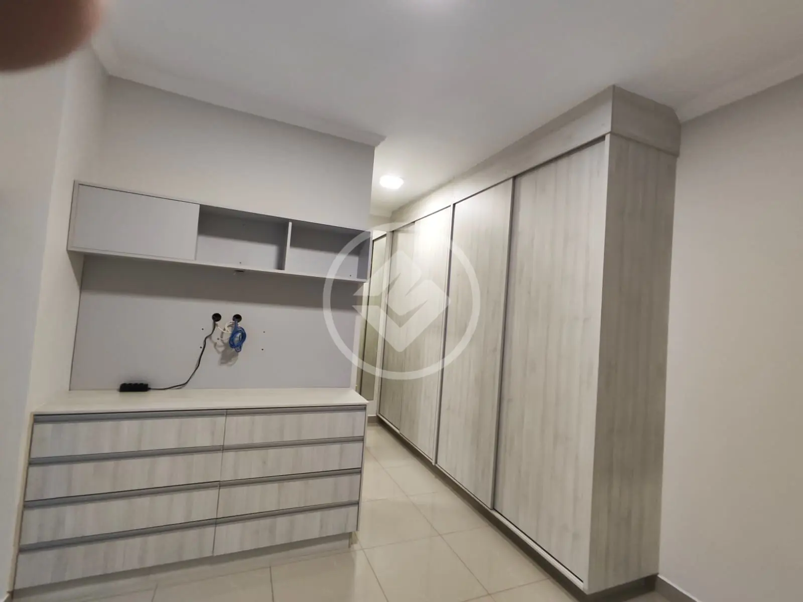 Casa Condomínio 3 quartos no JARDIM HOLANDA, Uberlândia — foto 3 de 6