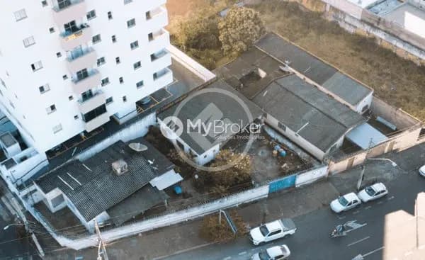 Terreno à venda – 1050 m² - Segismundo Pereira - Uberlândia/MG