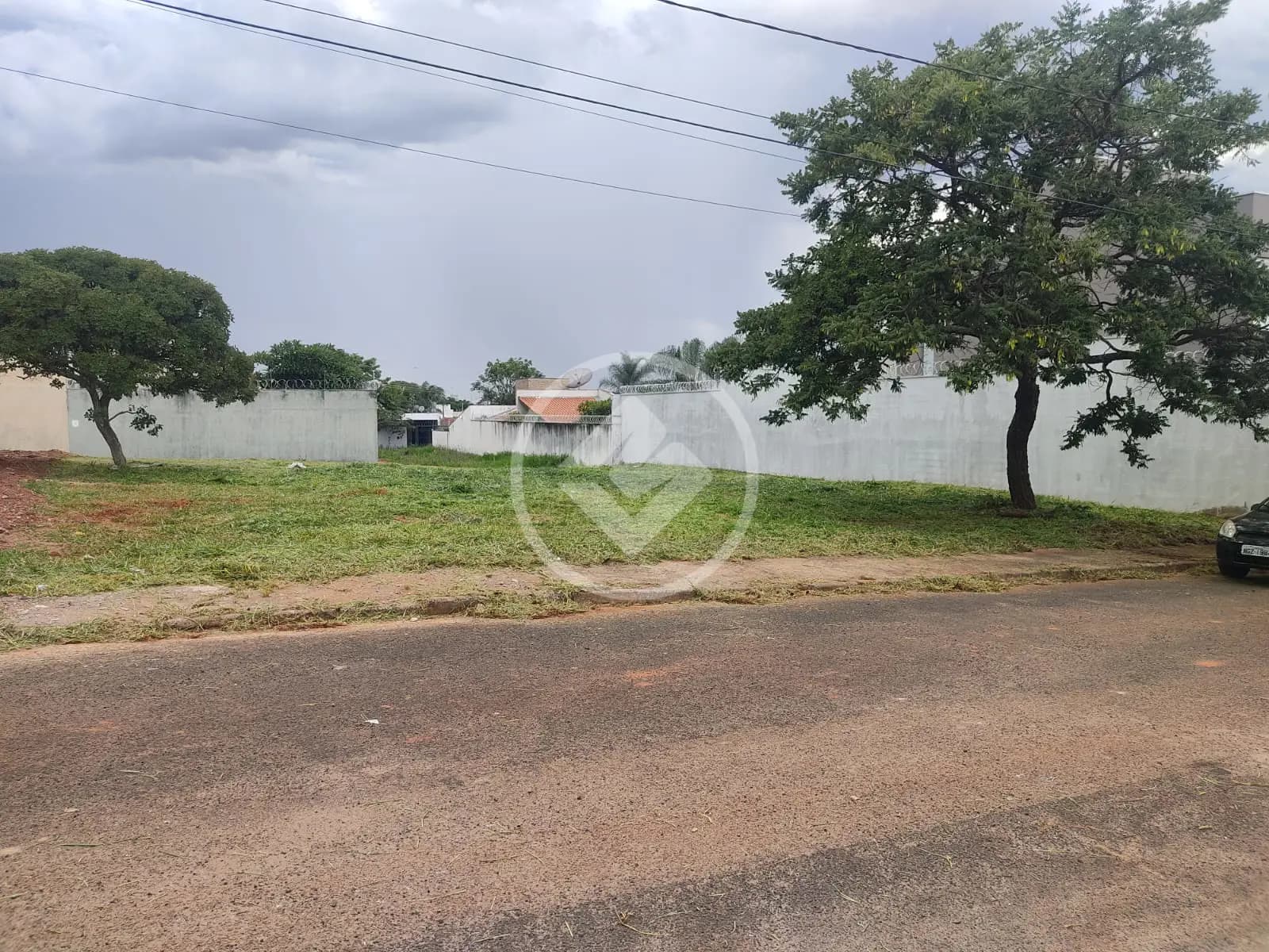 Terreno Jardim Karaíba, Uberlândia - MG — foto 1