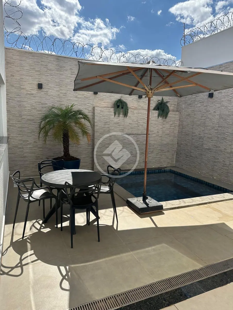 Casa à venda com 3 quartos, sendo 1 suíte – 192,67 m²- Jardim Europa - Uberlândia/MG