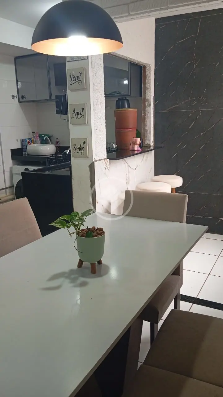 Apartamento à venda com 2 quartos, sendo 1 suíte- 52m² - Residencial Lago Azul - Uberlândia/MG