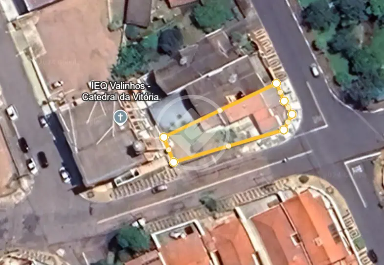 Terreno Comercial no Jardim Santo Antônio em Valinhos/SP