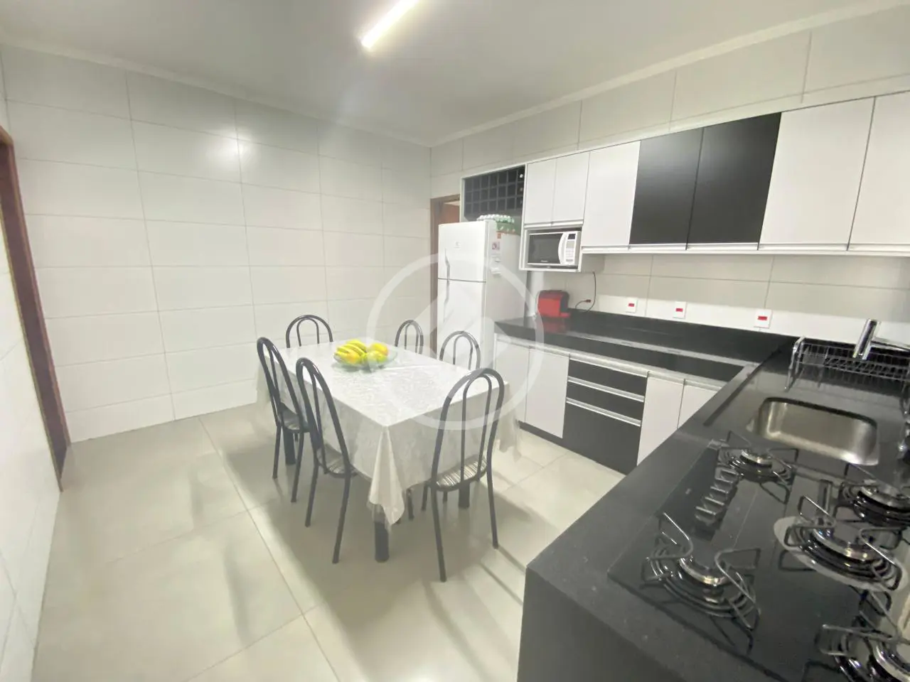 Casa Santa Claudina, Vinhedo - SP — foto 2