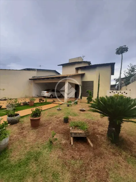 Sobrado 4 Quartos no Crimeia Oeste